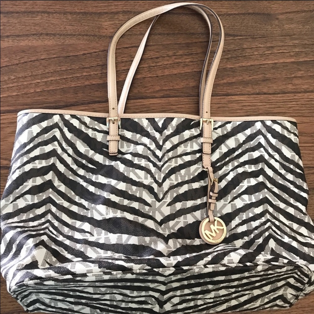 Michael kors large tote